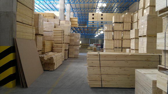 Fabrica de muebles de pino